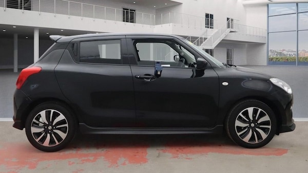 Used Suzuki Swift 2020 for sale - 76210875: Photo 9