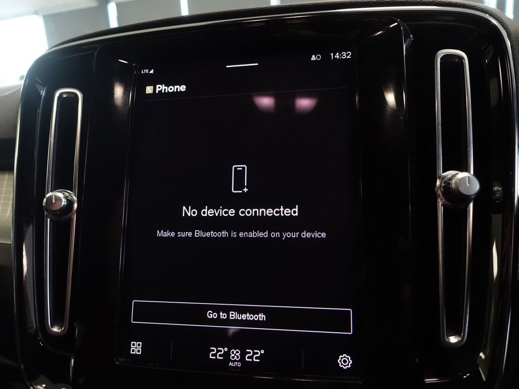 Used Volvo XC40 2023 for sale - 77026797: Photo 3