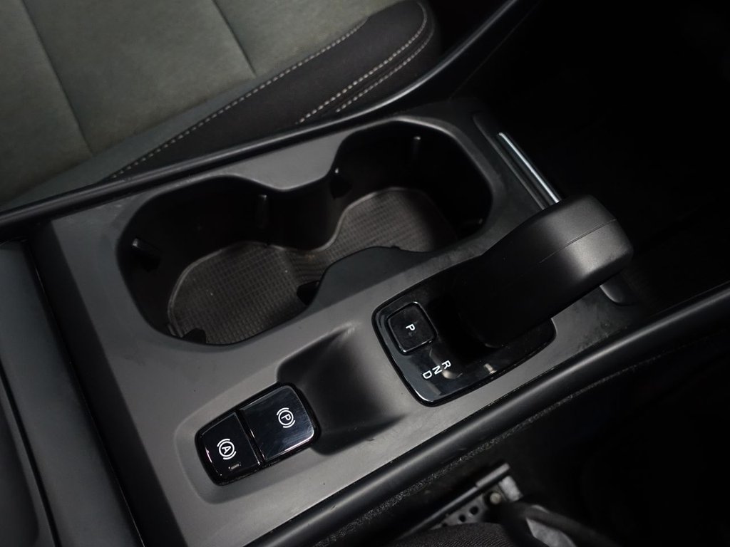 Used Volvo XC40 2023 for sale - 77026797: Photo 35