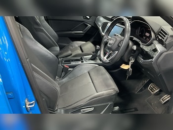 Used Audi Q3 2019 for sale - 77122292: Photo