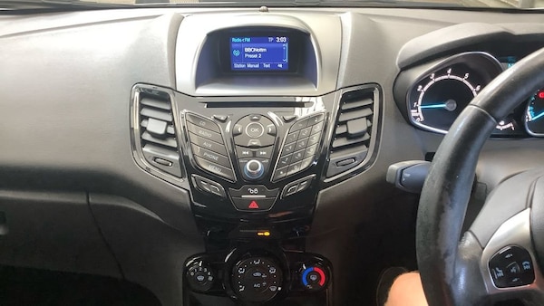 Used Ford Fiesta 2016 for sale - 76105787: Photo 3