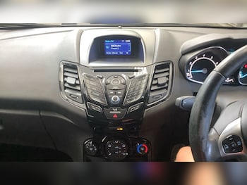Used Ford Fiesta 2016 for sale - 76105787: Photo 3