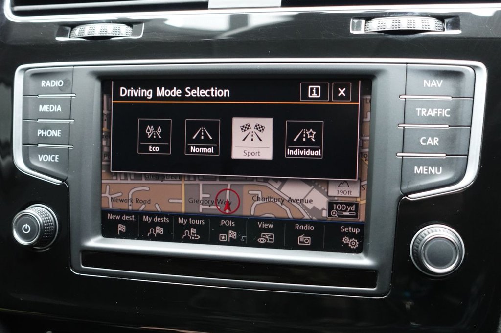 Used Volkswagen Golf 2016 for sale - 77065104: Photo 29