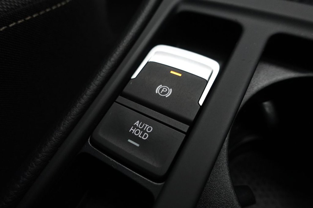 Used Volkswagen Golf 2016 for sale - 77065104: Photo 36