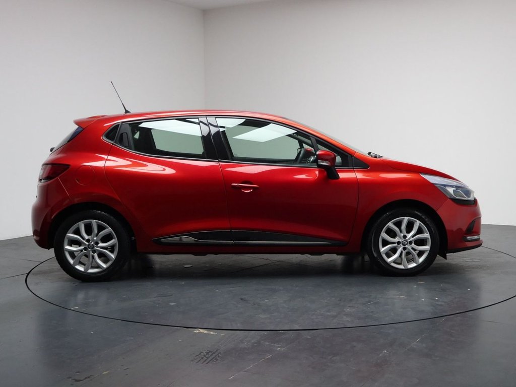 Used Renault Clio 2017 for sale - 76768789: Photo 14