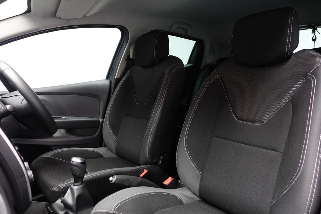 Used Renault Clio 2019 for sale - 76985913: Photo 15