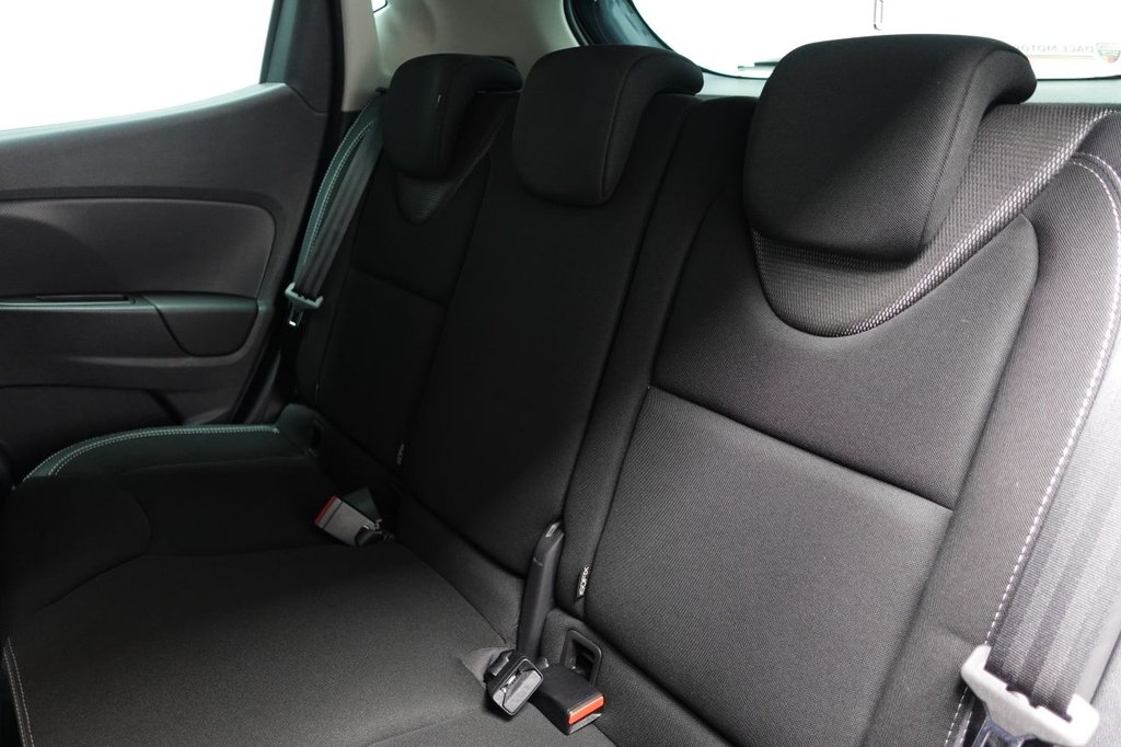 Used Renault Clio 2019 for sale - 76985913: Photo 17