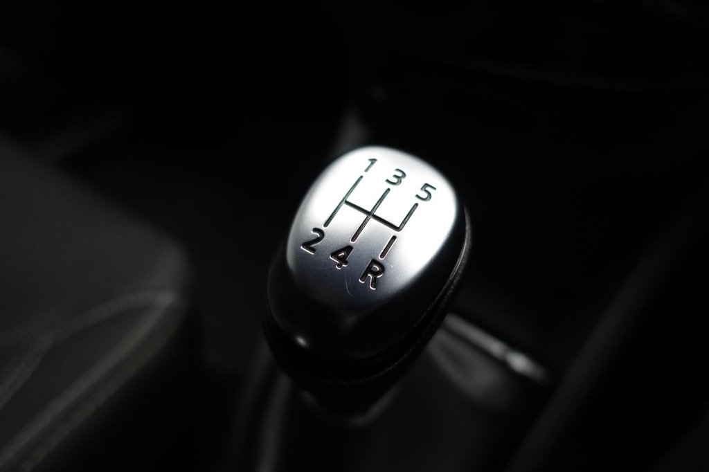 Used Renault Clio 2019 for sale - 76985913: Photo 38