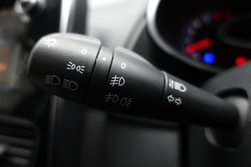 Used Renault Clio 2019 for sale - 76985913: Photo 39