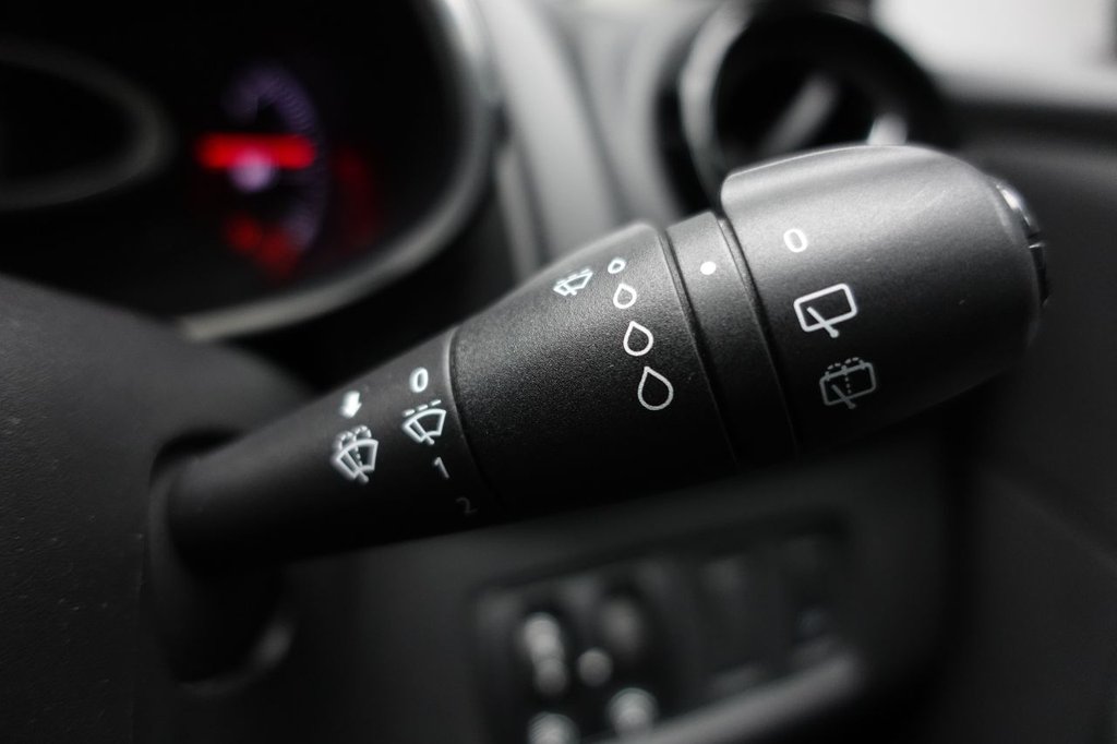 Used Renault Clio 2019 for sale - 76985913: Photo 40