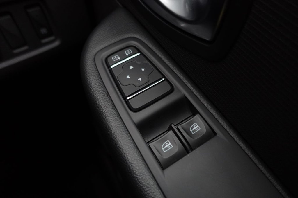 Used Renault Clio 2019 for sale - 76985913: Photo 41