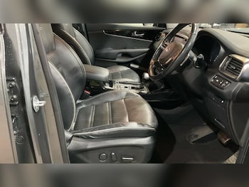 Used Kia Sorento 2018 for sale - 75716671: Photo