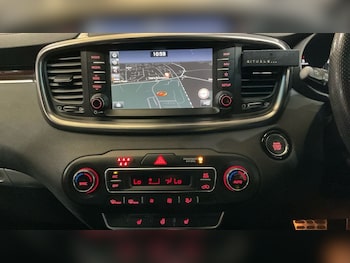Used Kia Sorento 2018 for sale - 75716671: Photo