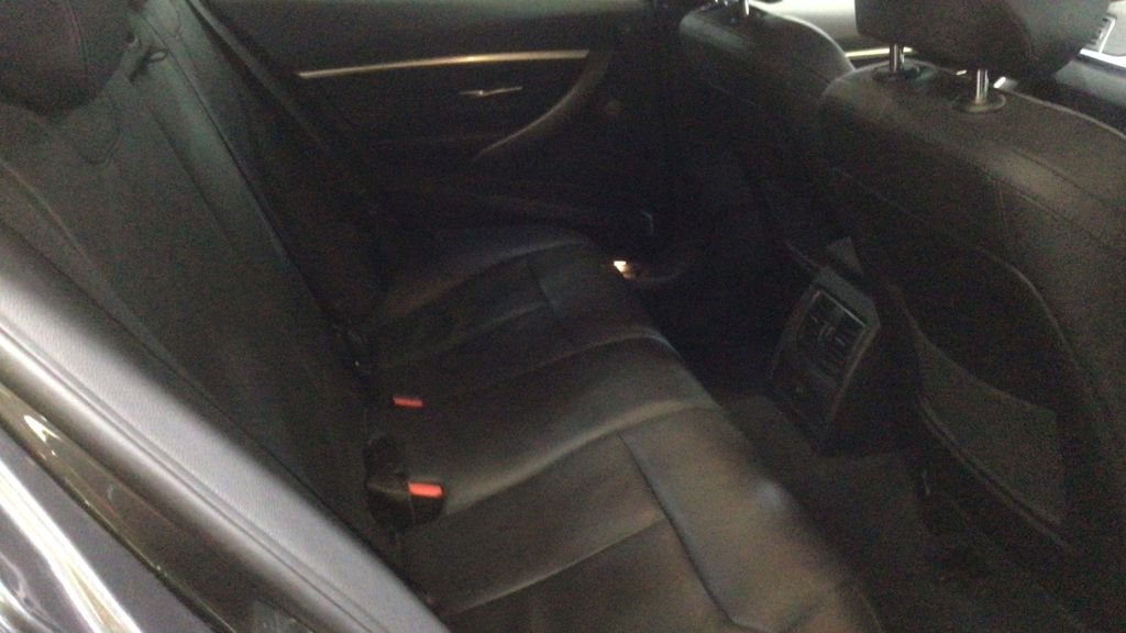 Used BMW 3 Series 2018 for sale - 76333944: Photo 12