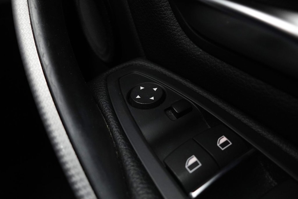 Used BMW 3 Series 2018 for sale - 76333944: Photo 48