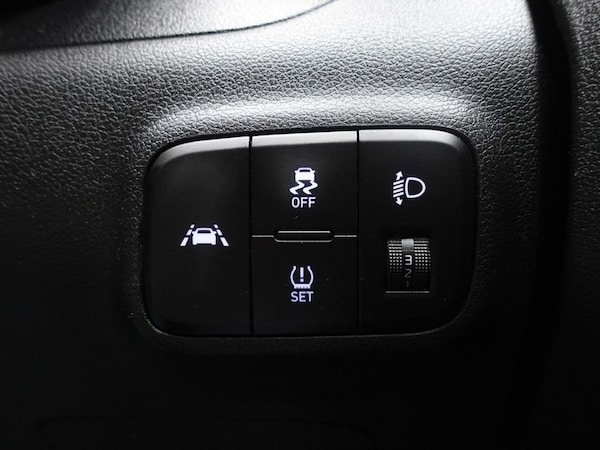 Used Hyundai i10 2021 for sale - 75194434: Photo 40