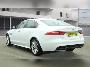 Used Jaguar XF 2019 for sale - 78069118: Photo
