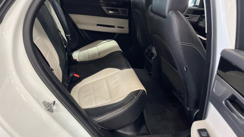 Used Jaguar XF 2019 for sale - 78069118: Photo 6