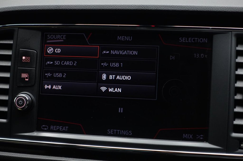 Used SEAT Leon 2019 for sale - 76223880: Photo 30