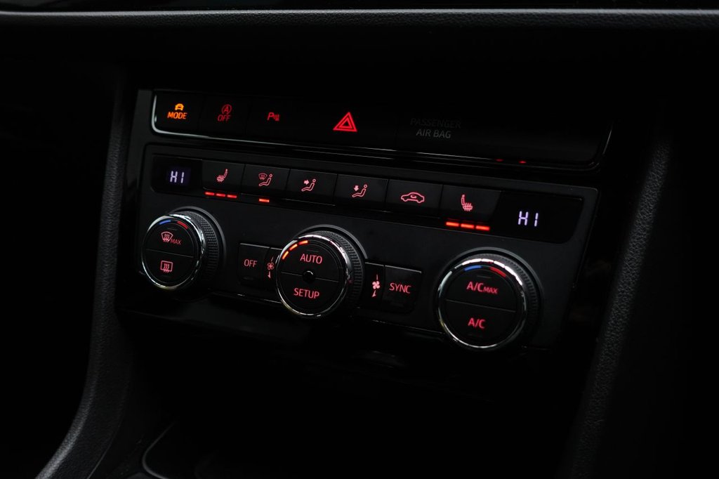 Used SEAT Leon 2019 for sale - 76223880: Photo 38