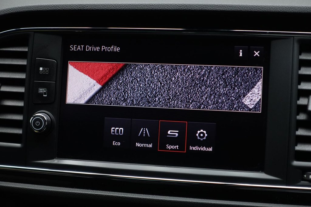 Used SEAT Leon 2019 for sale - 76223880: Photo 43