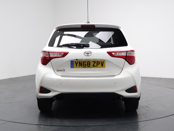 Used Toyota Yaris 2018 for sale - 75800294: Photo 11