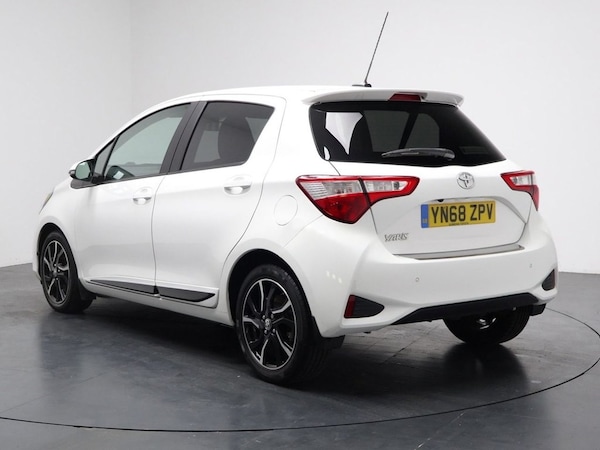 Used Toyota Yaris 2018 for sale - 75800294: Photo 9