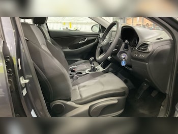 Used Hyundai i30 2018 for sale - 75853868: Photo