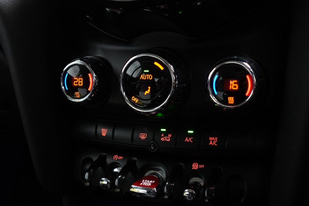 Used MINI Hatch 2014 for sale - 76973519: Photo 33