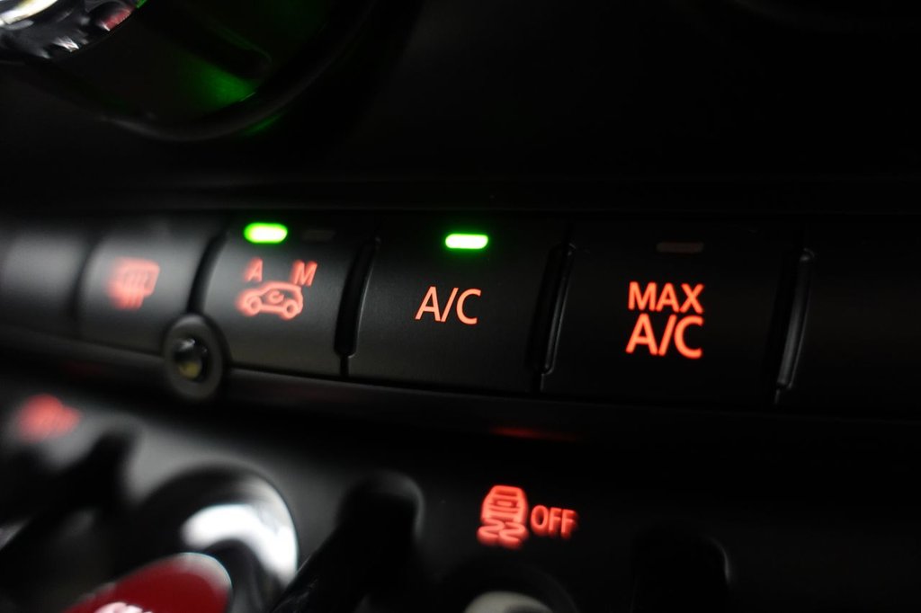 Used MINI Hatch 2014 for sale - 76973519: Photo 35