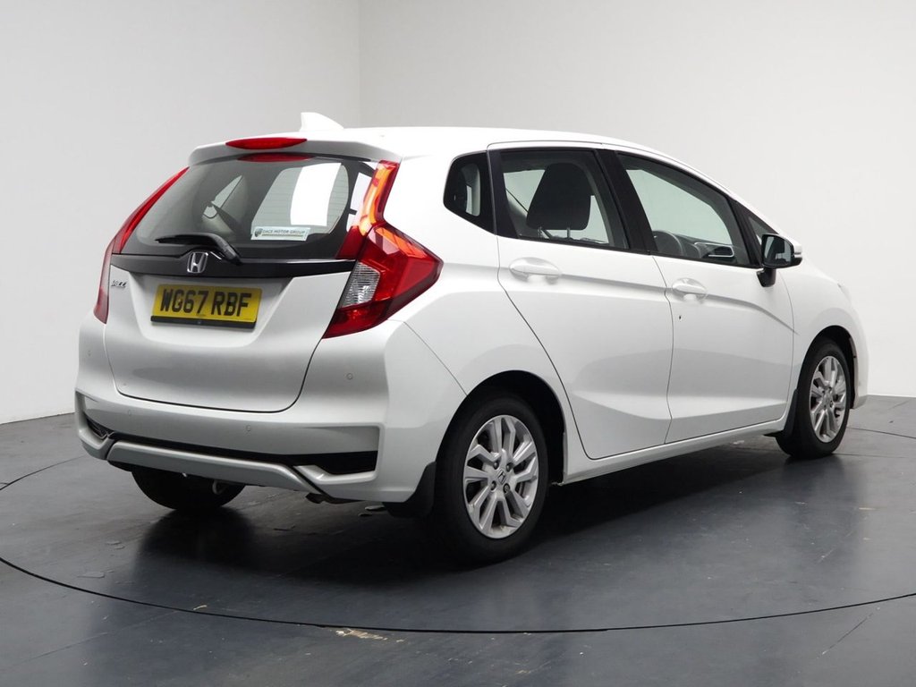 Used Honda Jazz 2017 for sale - 77026759: Photo 12