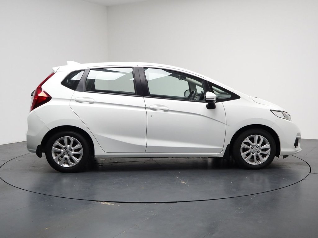 Used Honda Jazz 2017 for sale - 77026759: Photo 14