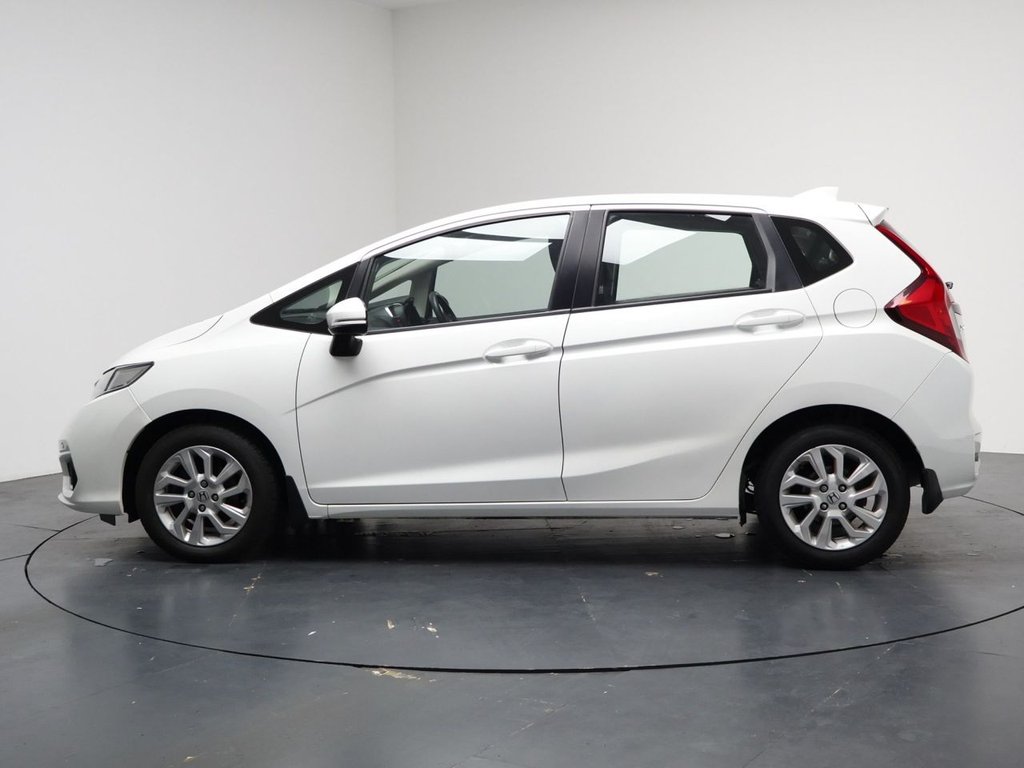 Used Honda Jazz 2017 for sale - 77026759: Photo 8