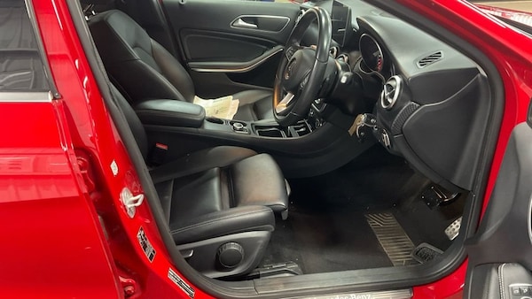 Used Mercedes-Benz A-Class 2017 for sale - 76202911: Photo 2
