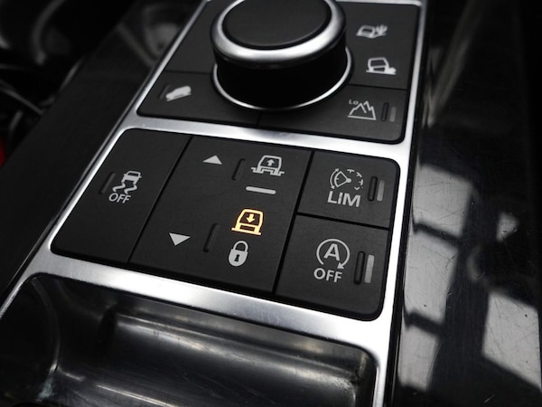 Used Land Rover Discovery 2018 for sale - 75487391: Photo 38