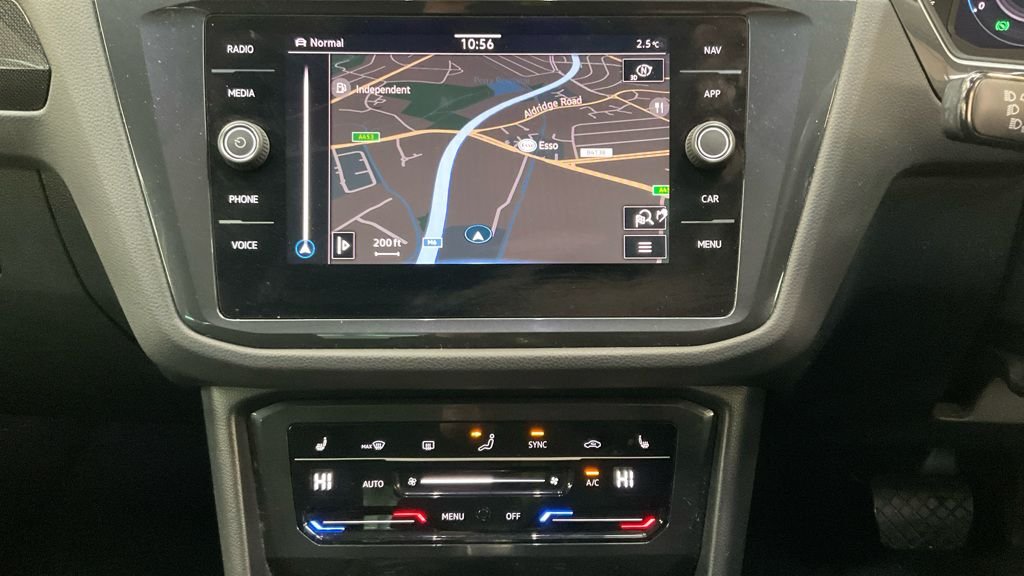 Used Volkswagen Tiguan 2021 for sale - 77534529: Photo 2