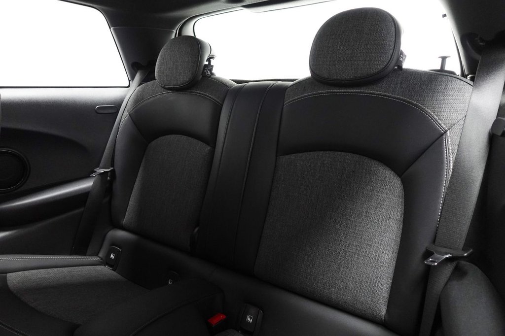 Used MINI Hatch 2021 for sale - 76923302: Photo 17