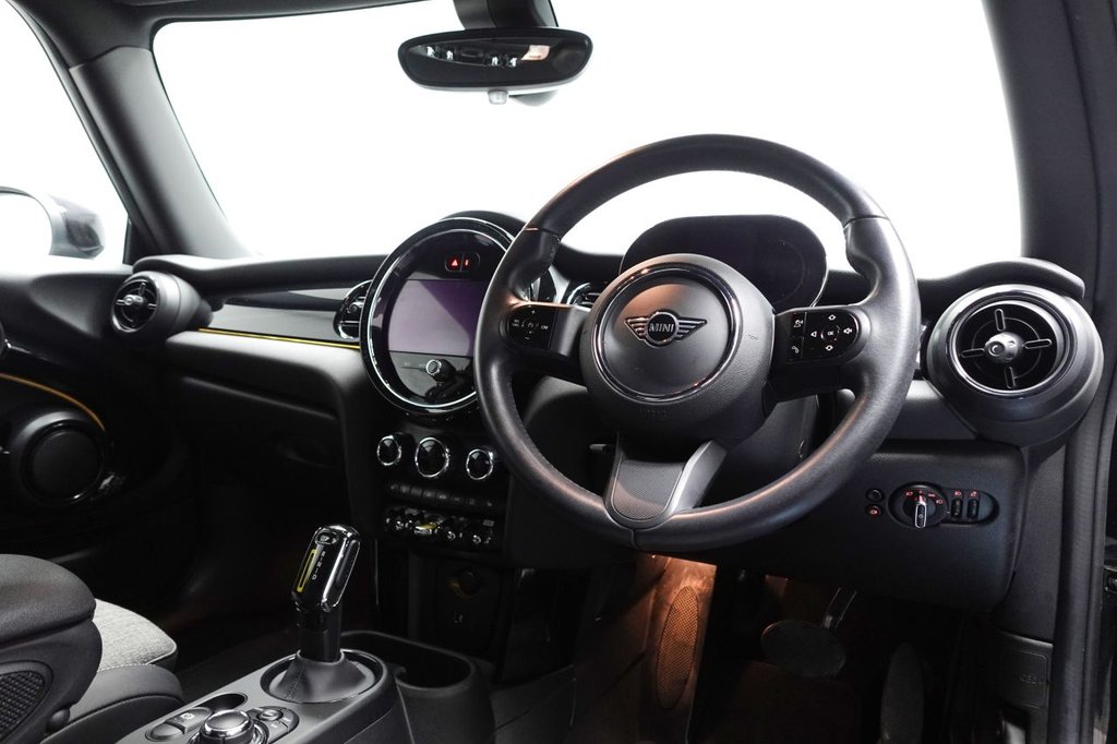 Used MINI Hatch 2021 for sale - 76923302: Photo 23