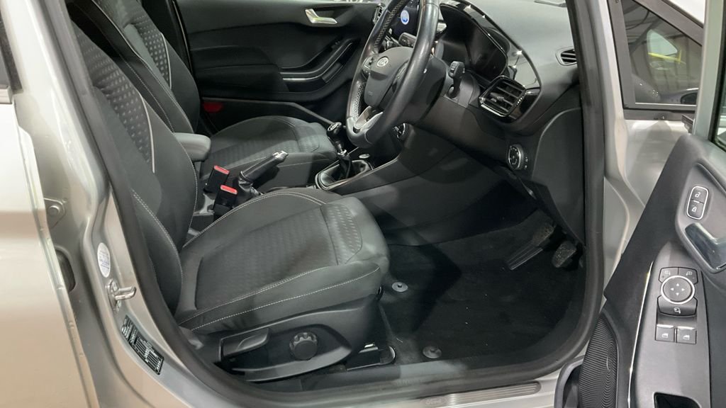 Used Ford Fiesta 2018 for sale - 77153789: Photo 3