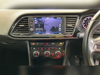 Used SEAT Leon 2019 for sale - 76632565: Photo