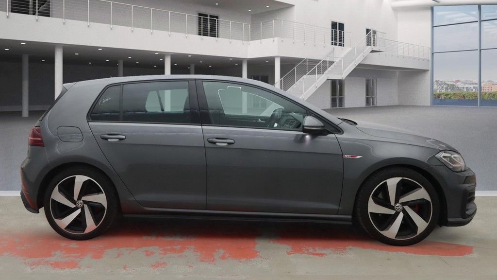 Used Volkswagen Golf 2018 for sale - 76848316: Photo 9