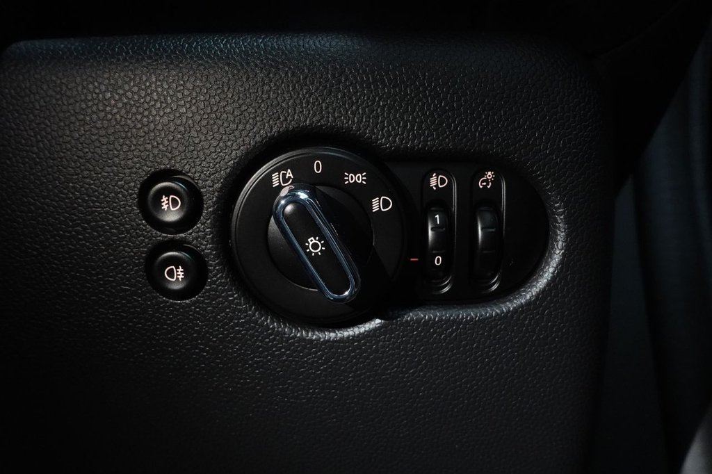 Used MINI Hatch 2016 for sale - 77672670: Photo 38