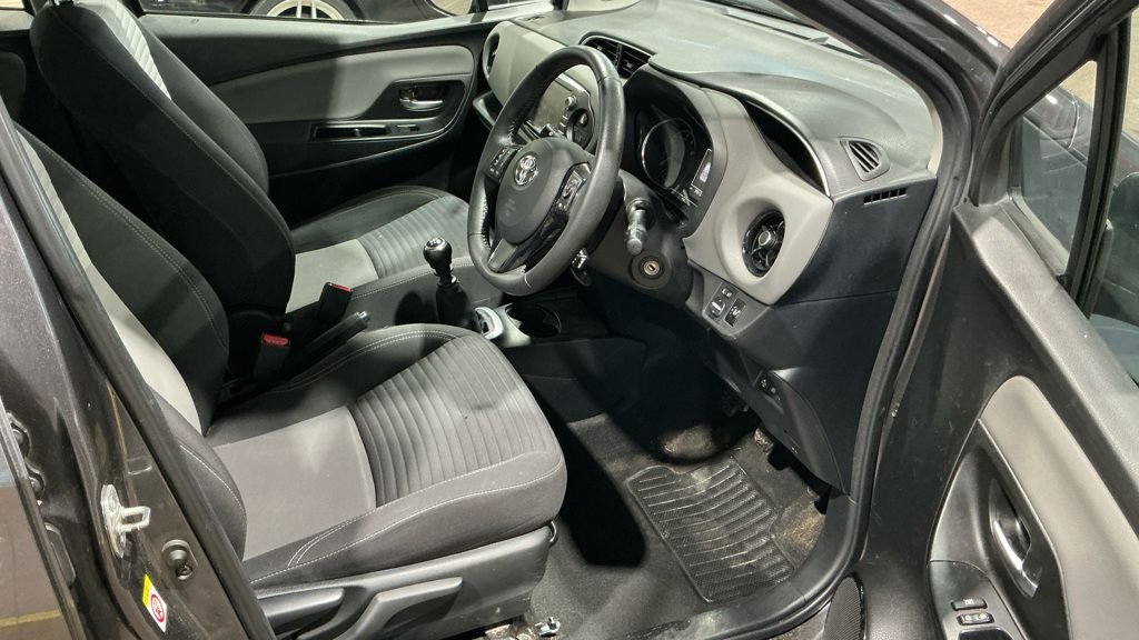 Used Toyota Yaris 2019 for sale - 77720078: Photo 3