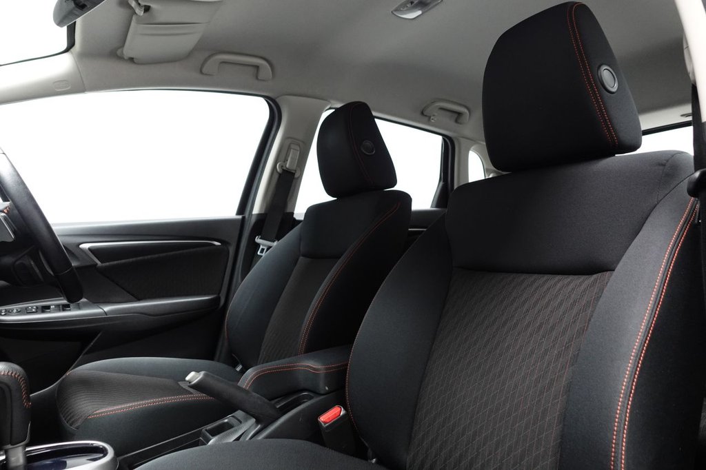 Used Honda Jazz 2018 for sale - 76291827: Photo 15