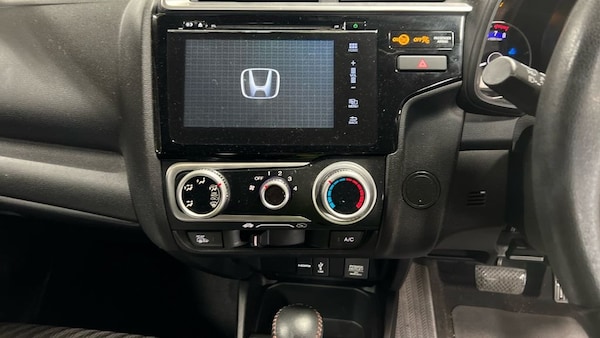 Used Honda Jazz 2018 for sale - 76291827: Photo 3