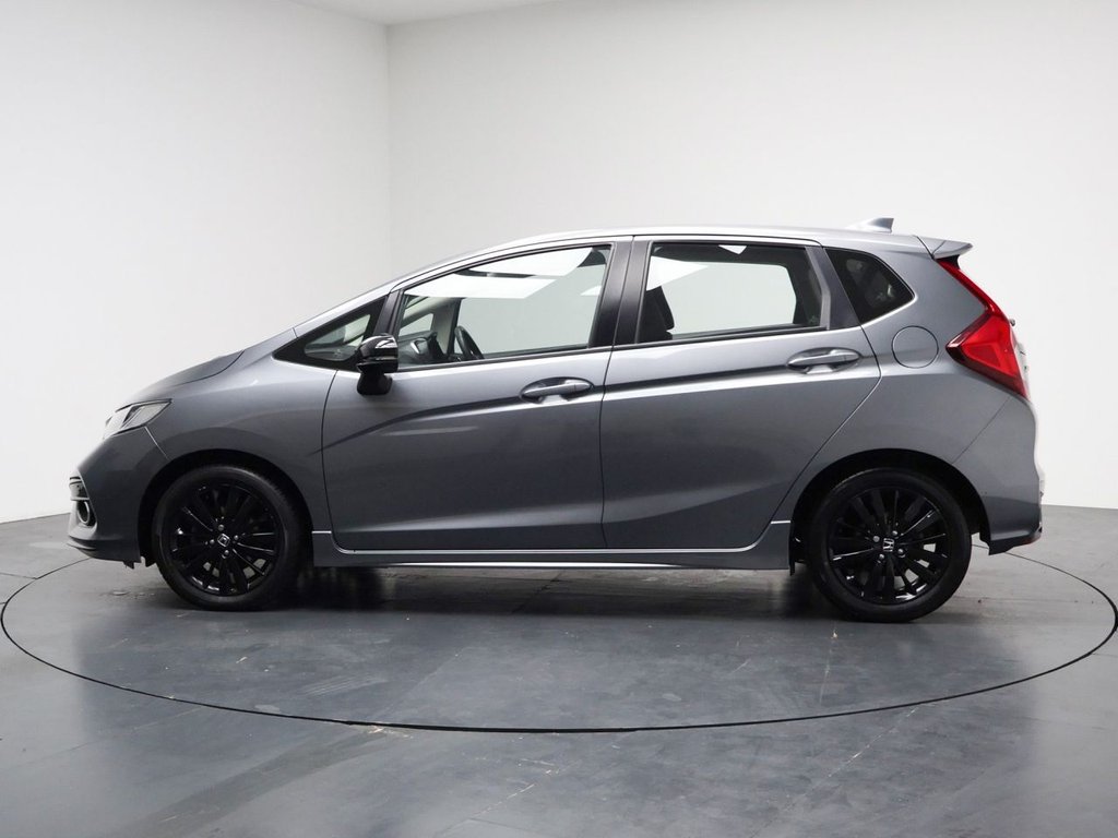Used Honda Jazz 2018 for sale - 76291827: Photo 8