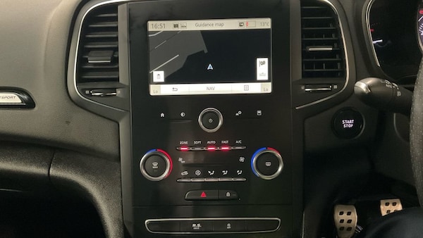 Used Renault Megane 2019 for sale - 76223909: Photo 3