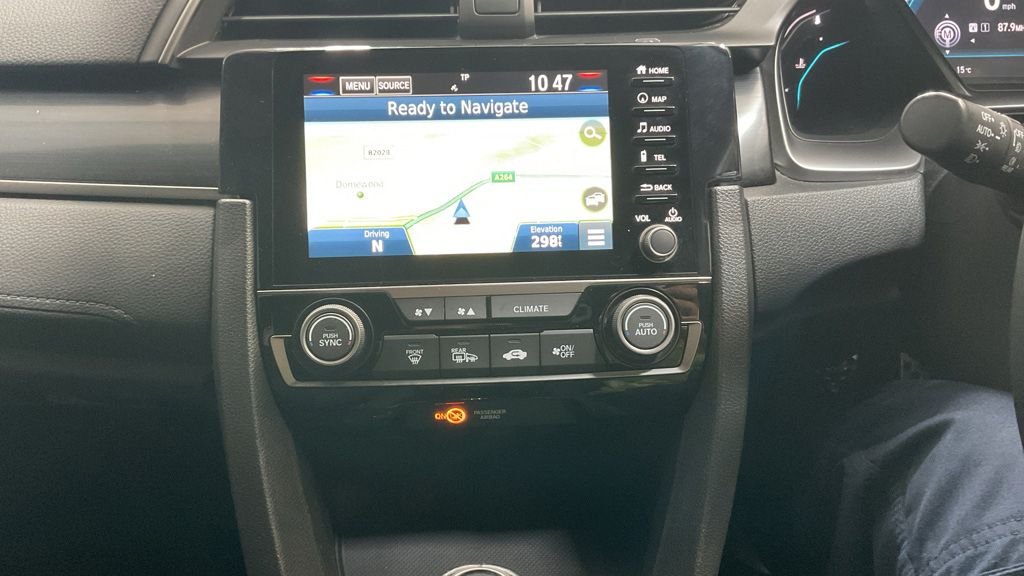 Used Honda Civic 2020 for sale - 76429919: Photo 3