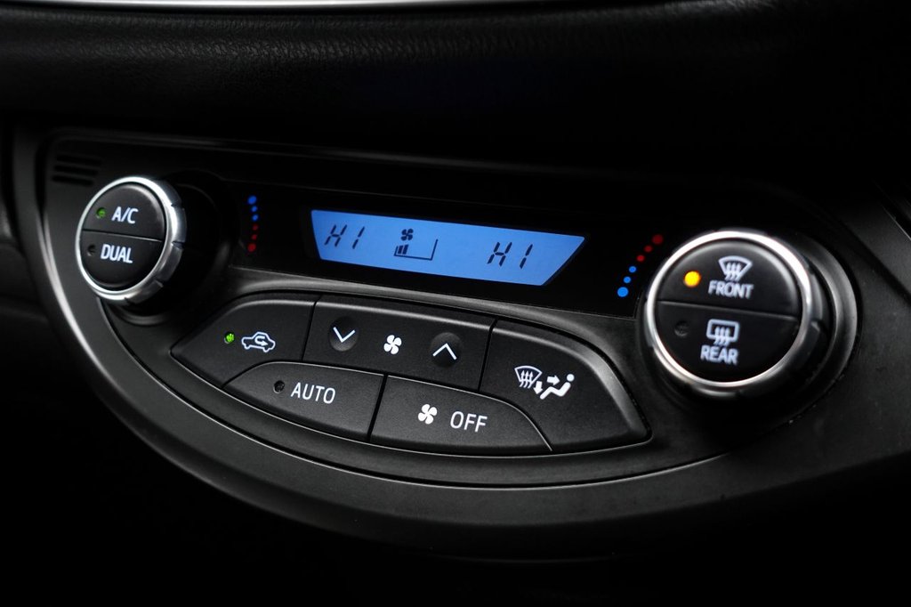 Used Toyota Yaris 2018 for sale - 77007419: Photo 32