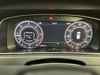 Used Volkswagen Golf 2019 for sale - 77821063: Photo